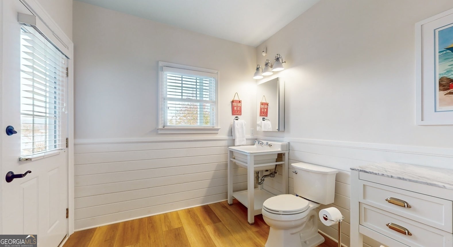 Hiawassee, Georgia, 30546, United States, 8 Bedrooms Bedrooms, ,6 BathroomsBathrooms,Residential,Active,1821963