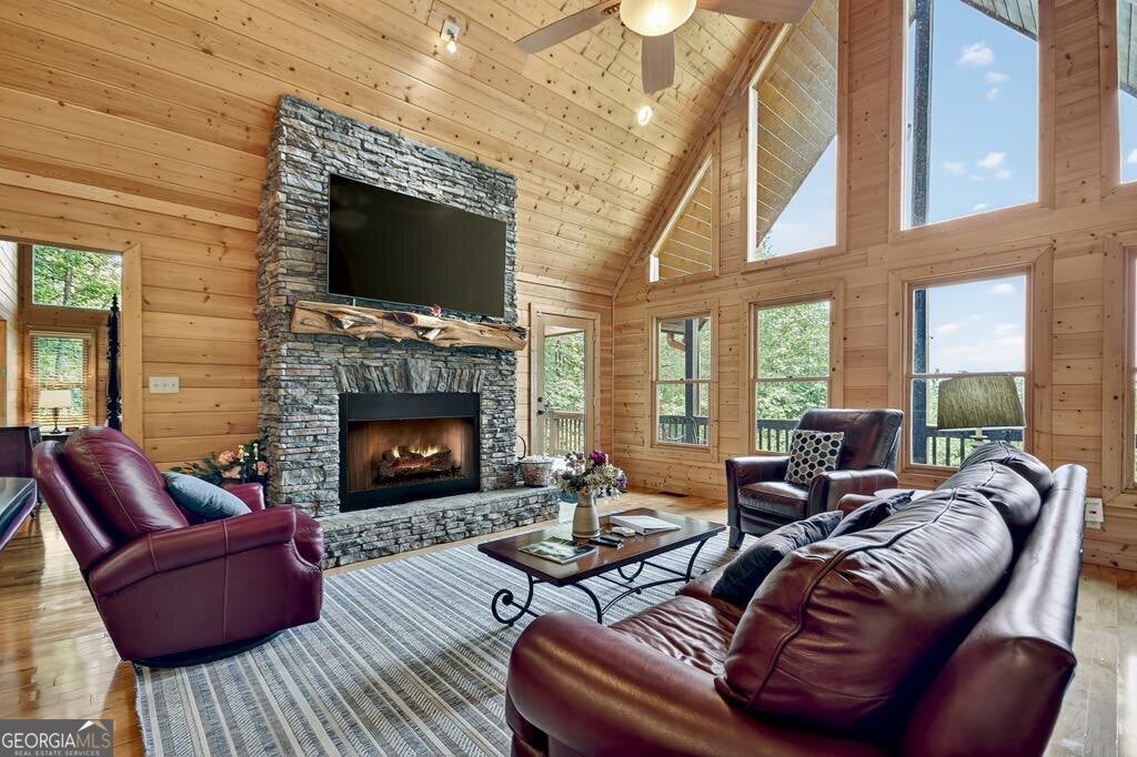 Blue Ridge, Georgia, 30513, United States, 4 Bedrooms Bedrooms, ,4 BathroomsBathrooms,Residential,Active,1877829
