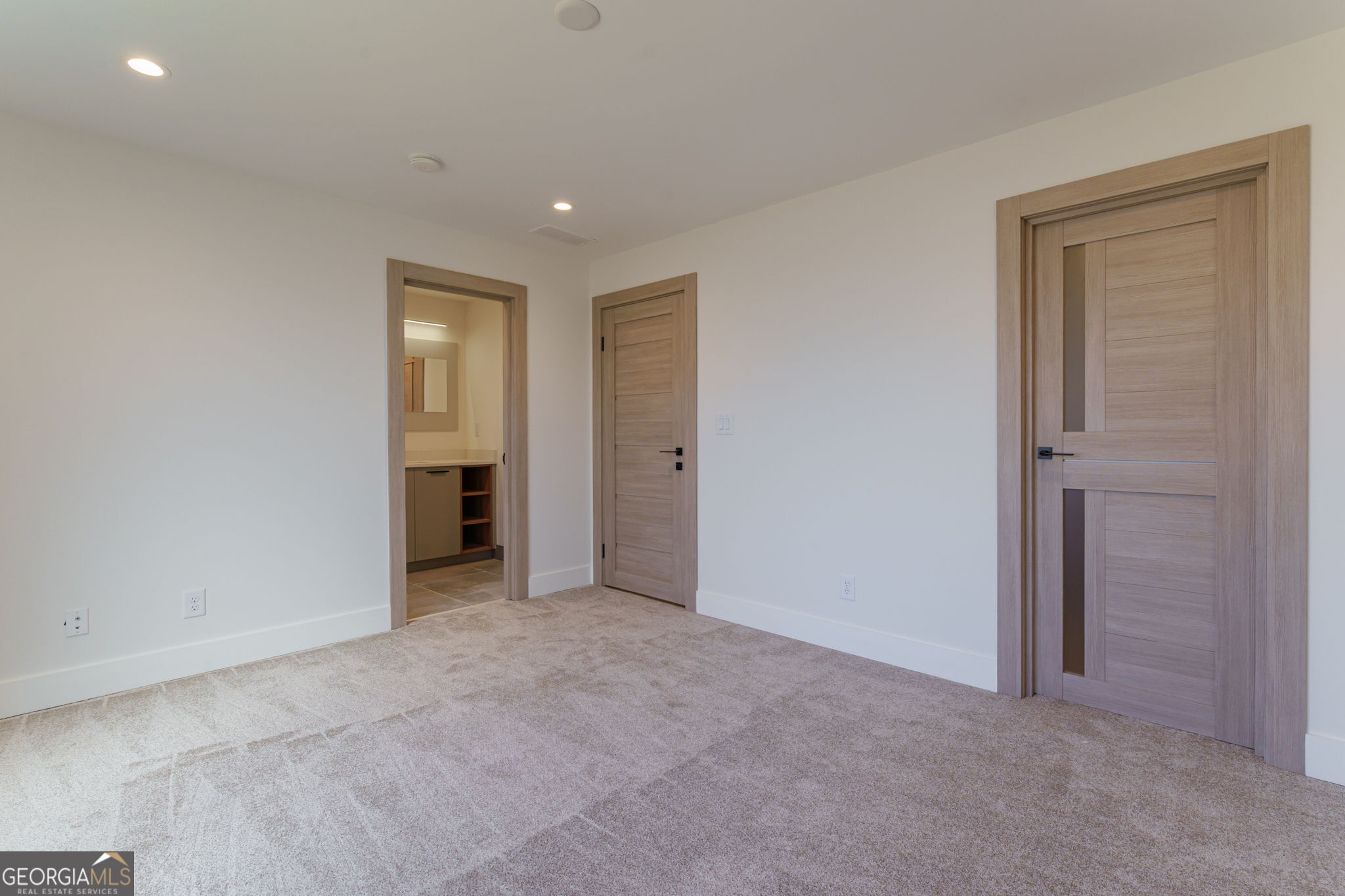 Cumming, Georgia, 30041, United States, 4 Bedrooms Bedrooms, ,4 BathroomsBathrooms,Residential,Active,1969675