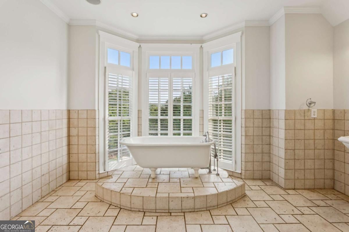 Taylorsville, Georgia, 30178, United States, 5 Bedrooms Bedrooms, ,6 BathroomsBathrooms,Residential,Active,1952987