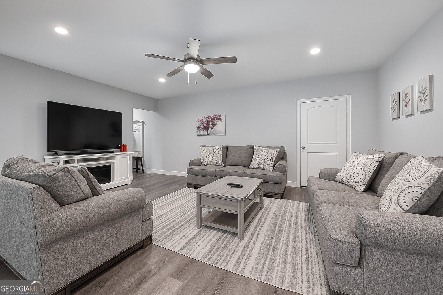 Ellijay, Georgia, 30540, United States, 4 Bedrooms Bedrooms, ,5 BathroomsBathrooms,Residential,Active,1913021