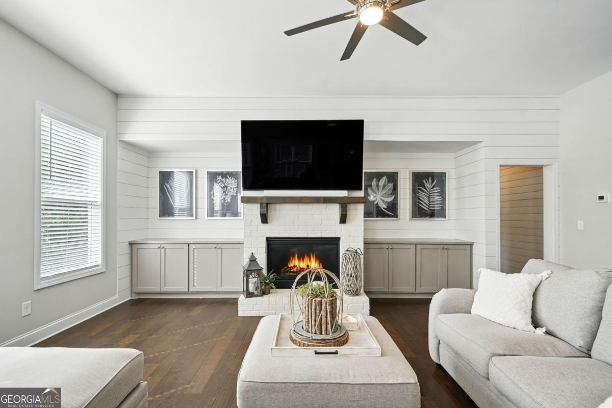 Canton, Georgia, 30115, United States, 7 Bedrooms Bedrooms, ,4 BathroomsBathrooms,Residential,Active,1936405