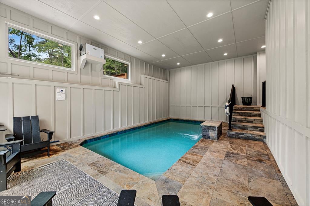 Ellijay, Georgia, 30540, United States, 5 Bedrooms Bedrooms, ,6 BathroomsBathrooms,Residential,Active,1919053