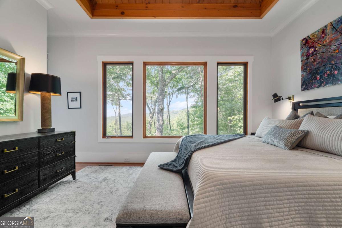 Big Canoe, Georgia, 30143, United States, 5 Bedrooms Bedrooms, ,5 BathroomsBathrooms,Residential,Active,1997601