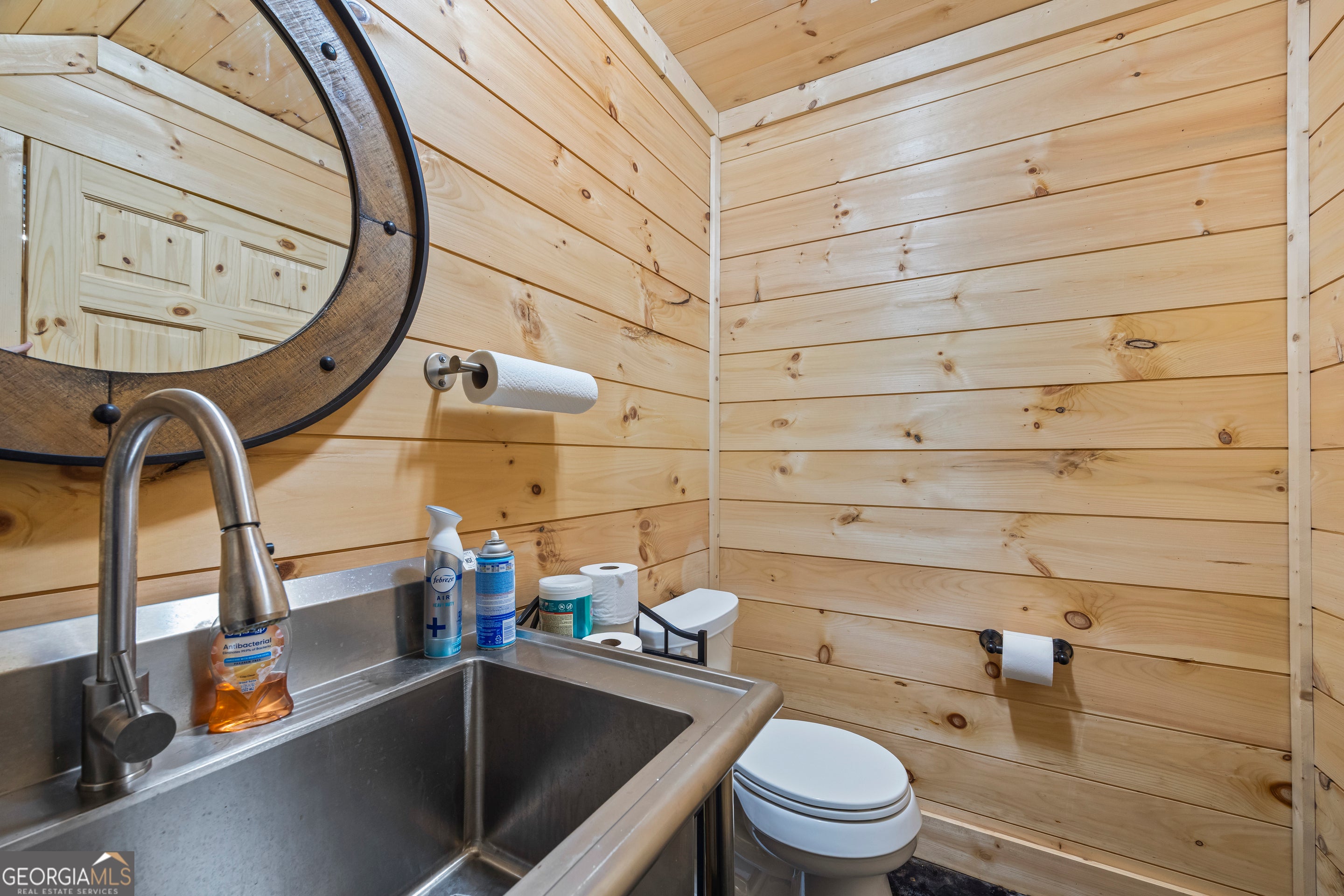 Hartwell, Georgia, 30643, United States, 6 Bedrooms Bedrooms, ,6 BathroomsBathrooms,Residential,Active,2011216