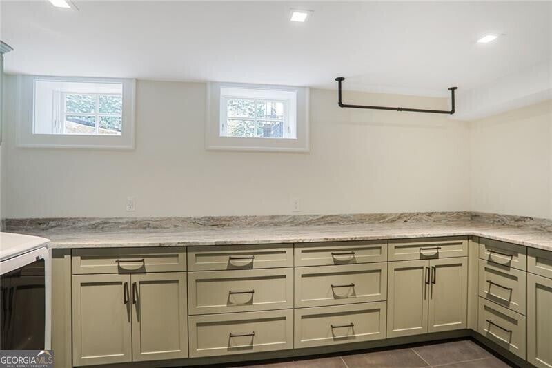 Atlanta, Georgia, 30309, United States, 6 Bedrooms Bedrooms, ,6 BathroomsBathrooms,Residential,Active,1761624