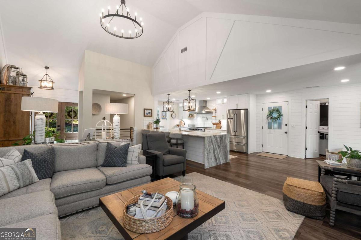Buford, Georgia, 30518, United States, 5 Bedrooms Bedrooms, ,4 BathroomsBathrooms,Residential,Active,1764462