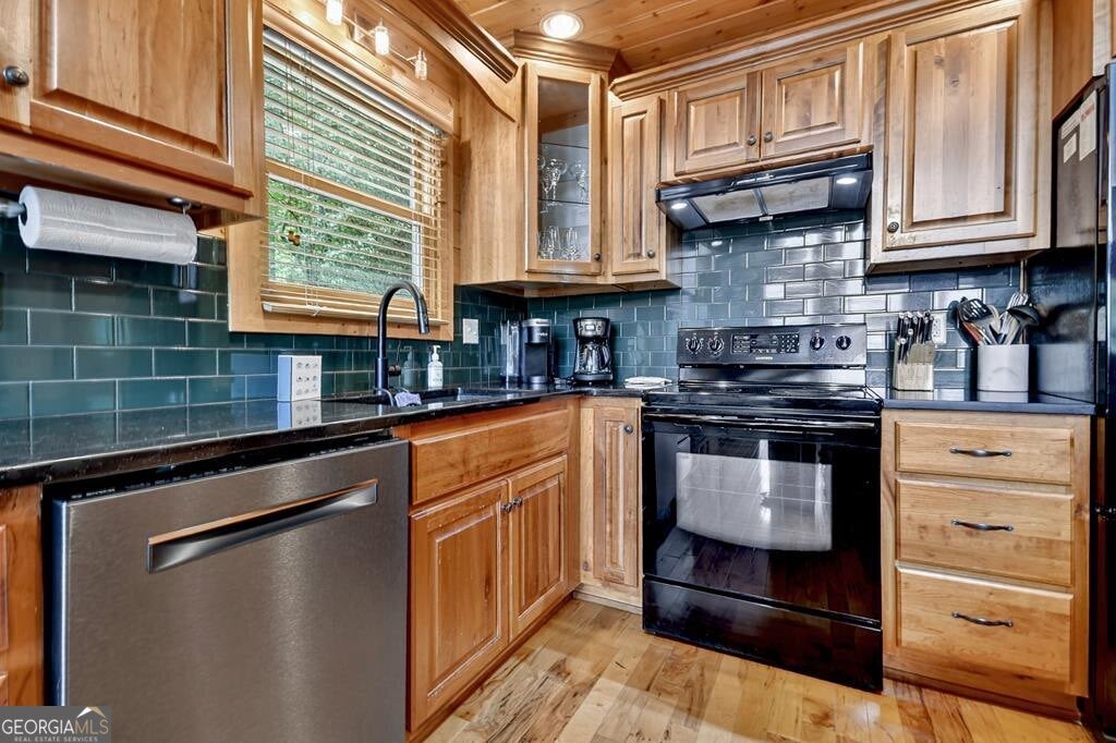 Blue Ridge, Georgia, 30513, United States, 4 Bedrooms Bedrooms, ,4 BathroomsBathrooms,Residential,Active,1877829