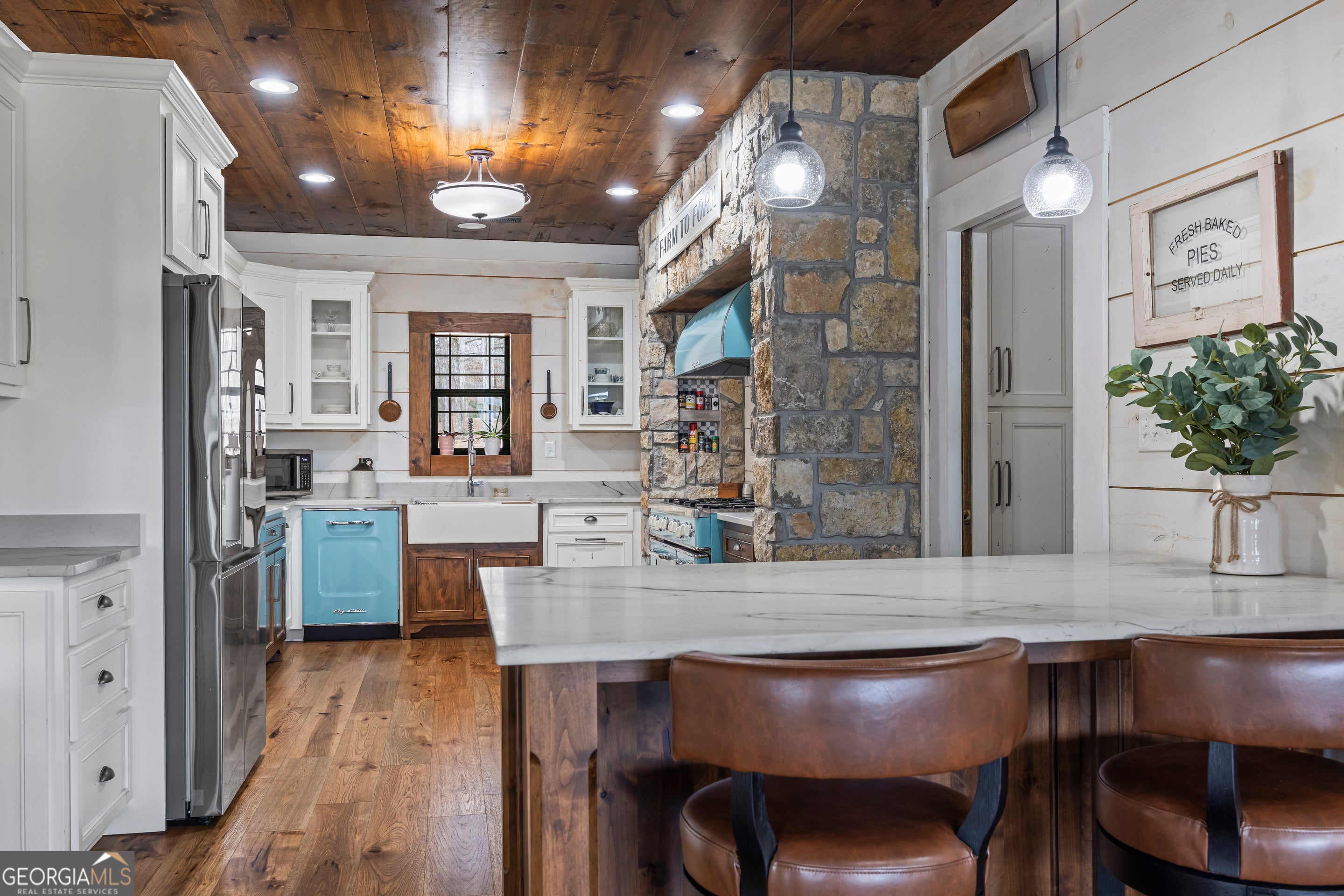 Hartwell, Georgia, 30643, United States, 6 Bedrooms Bedrooms, ,6 BathroomsBathrooms,Residential,Active,2011216