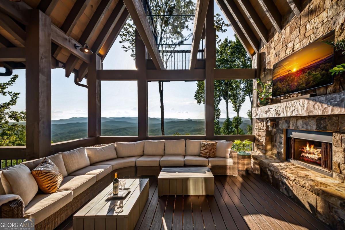 Blue Ridge, Georgia, 30513, United States, 4 Bedrooms Bedrooms, ,4 BathroomsBathrooms,Residential,Active,1905085