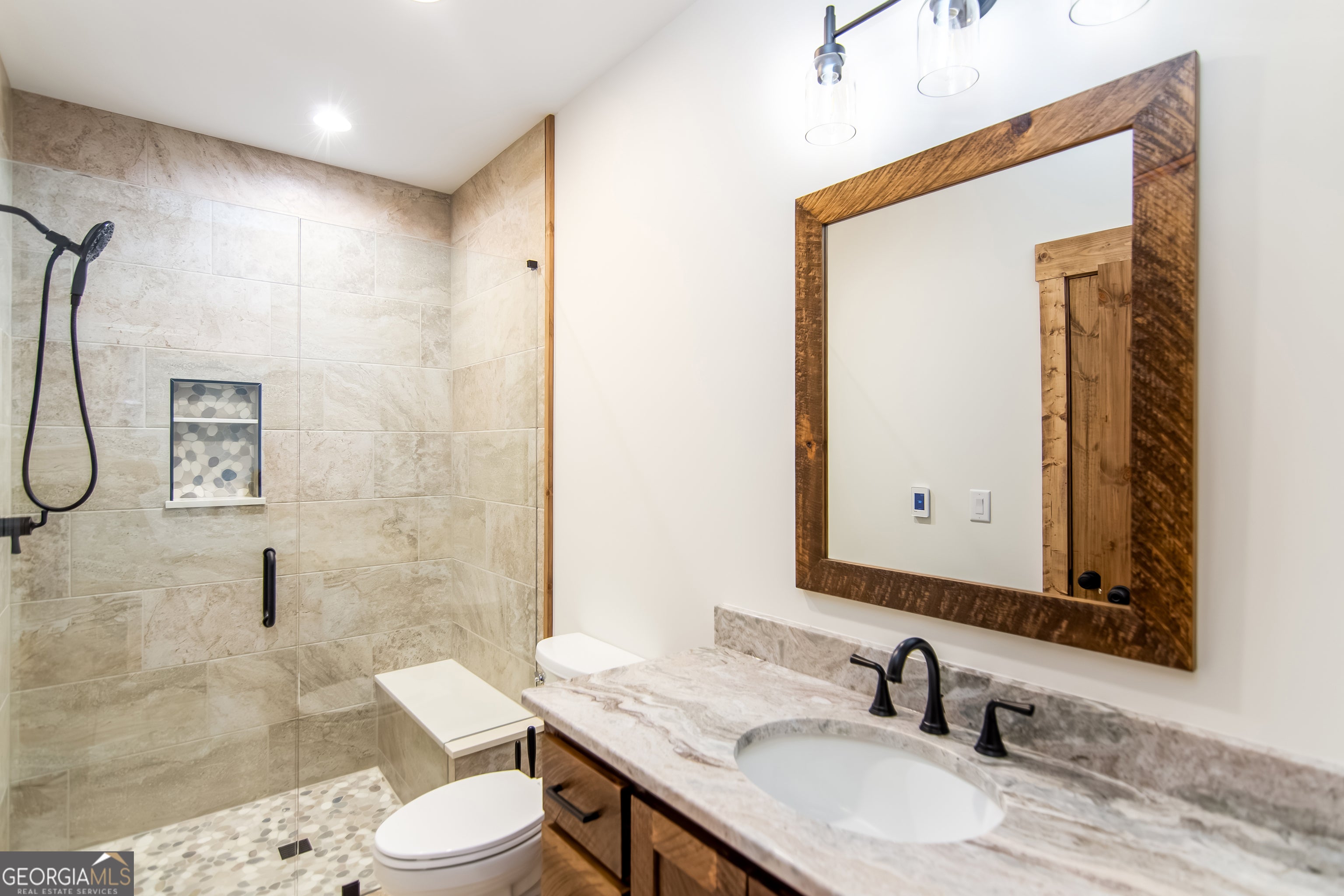 Talking Rock, Georgia, 30175, United States, 4 Bedrooms Bedrooms, ,3 BathroomsBathrooms,Residential,Active,2000209