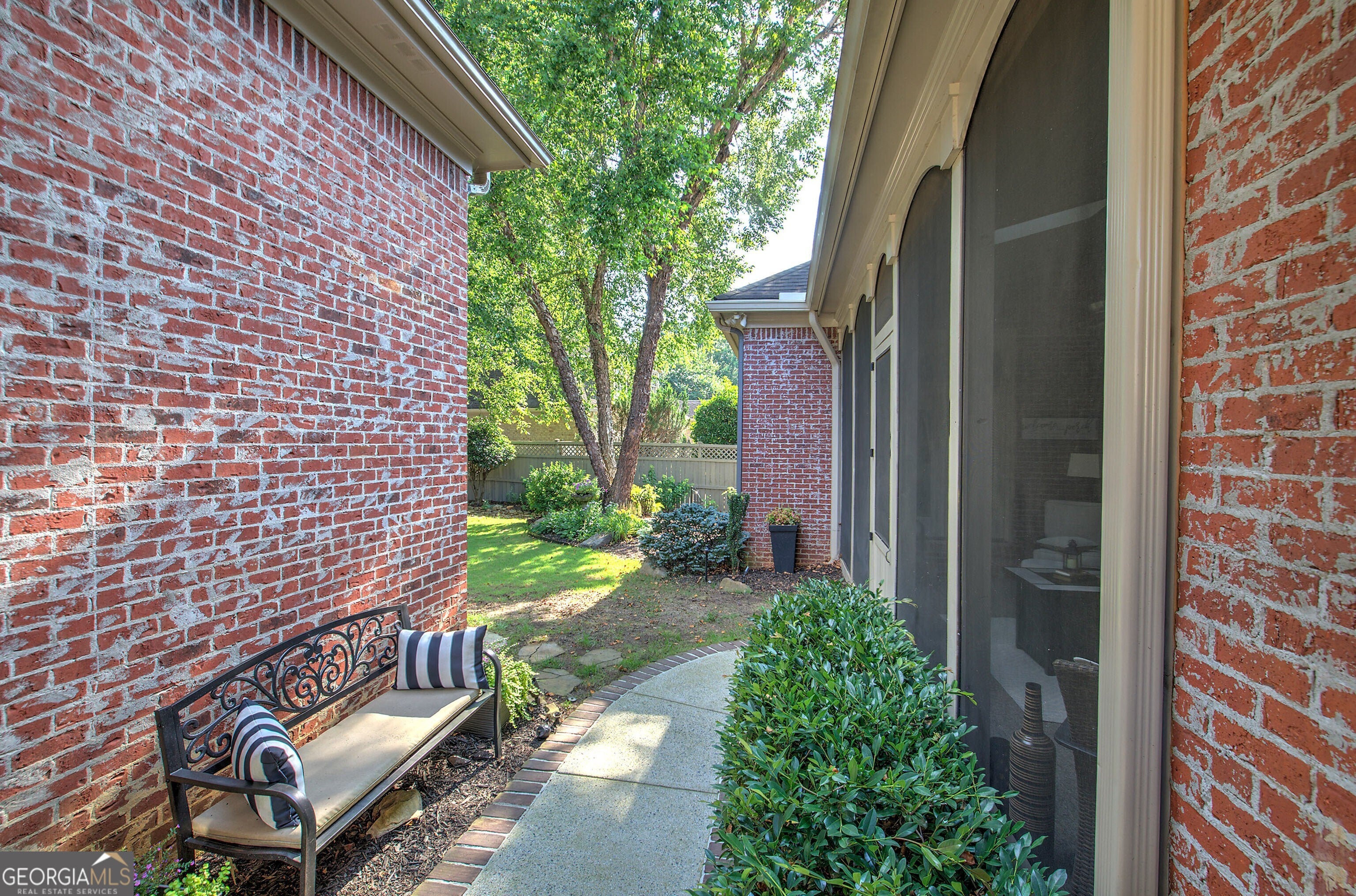 Kennesaw, Georgia, 30152, United States, 6 Bedrooms Bedrooms, ,7 BathroomsBathrooms,Residential,Active,1967313