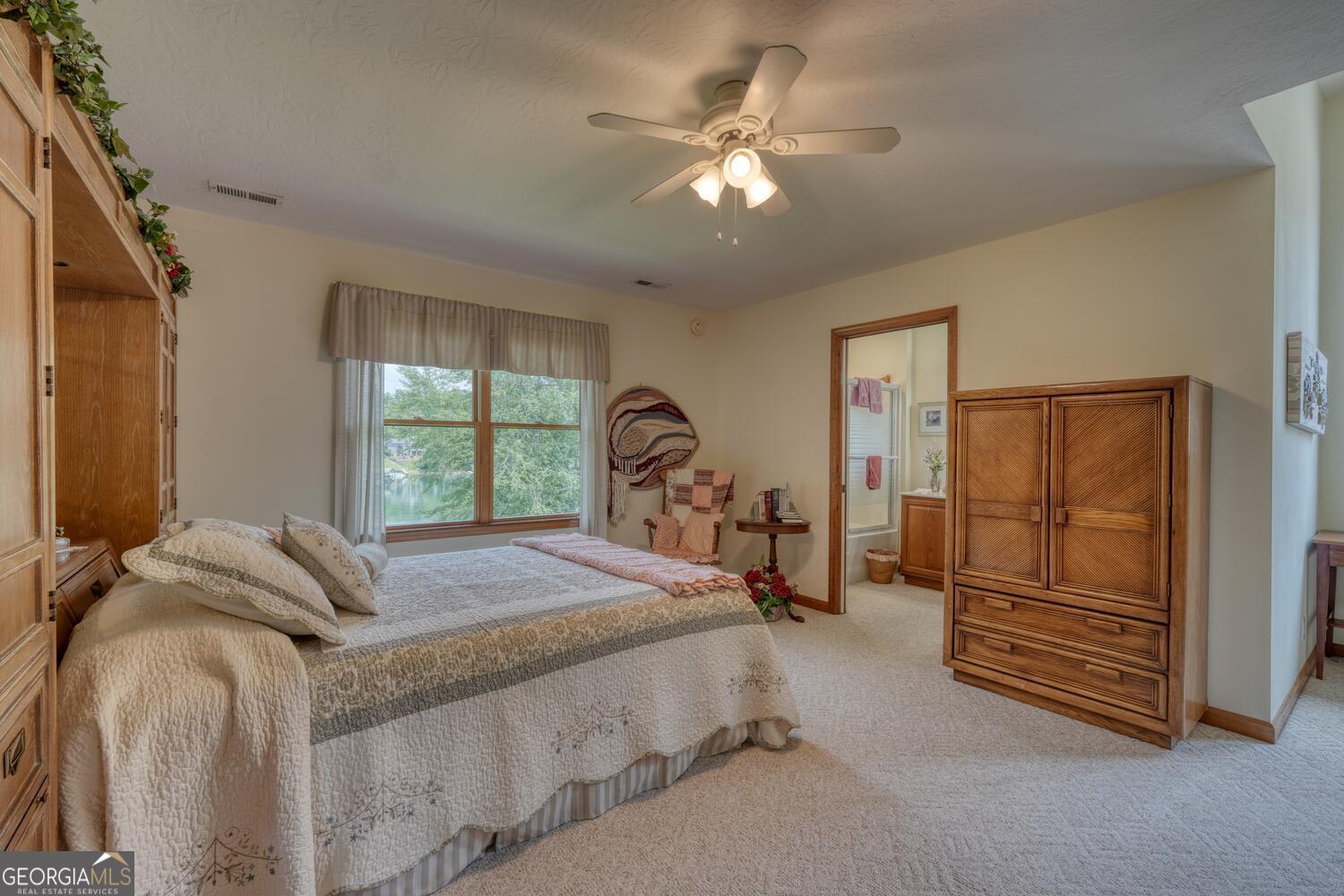 Blairsville, Georgia, 30512, United States, 3 Bedrooms Bedrooms, ,3 BathroomsBathrooms,Residential,Active,1898214