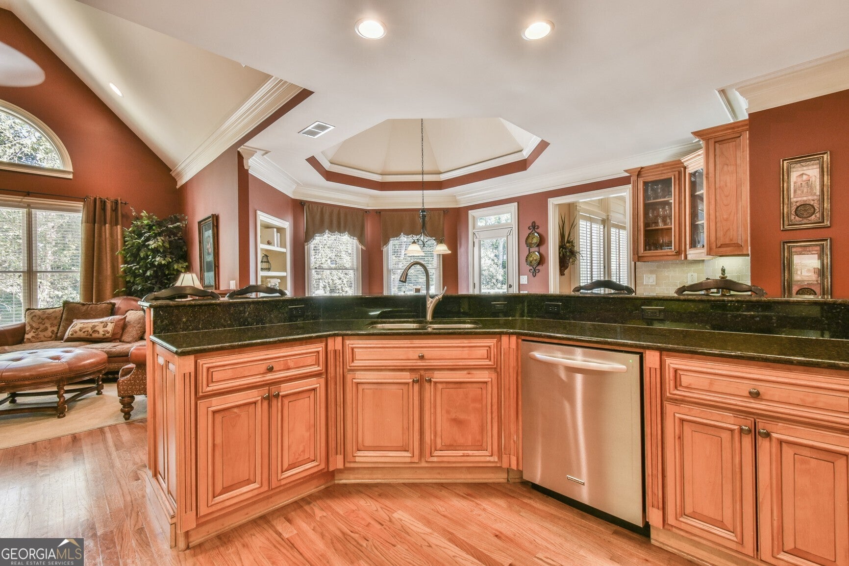 Suwanee, Georgia, 30024, United States, 5 Bedrooms Bedrooms, ,5 BathroomsBathrooms,Residential,Active,1970927