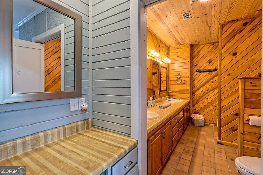 Blairsville, Georgia, 30512, United States, 4 Bedrooms Bedrooms, ,6 BathroomsBathrooms,Residential,Active,1922313