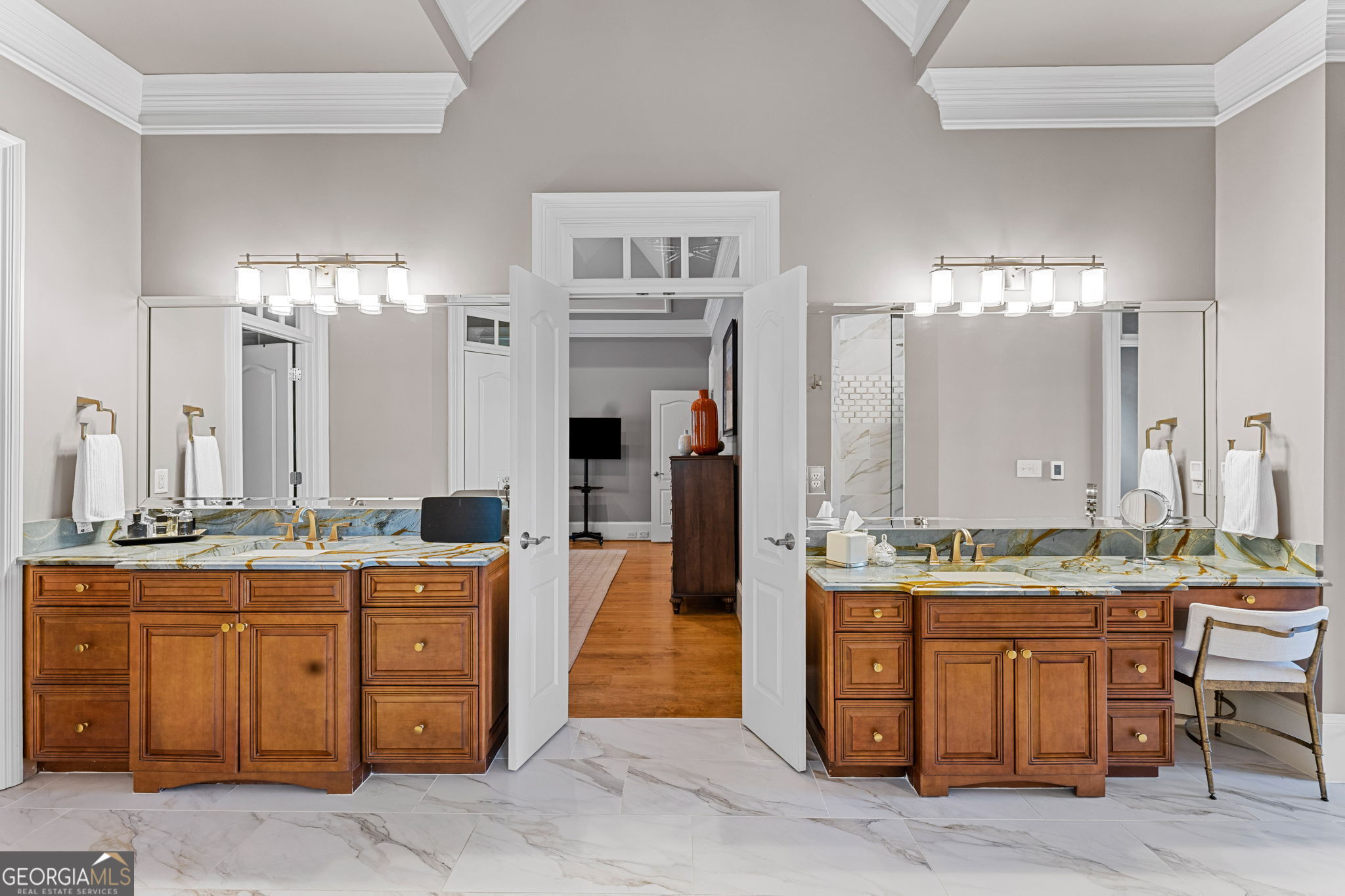 Canton, Georgia, 30115, United States, 6 Bedrooms Bedrooms, ,7 BathroomsBathrooms,Residential,Active,1831817