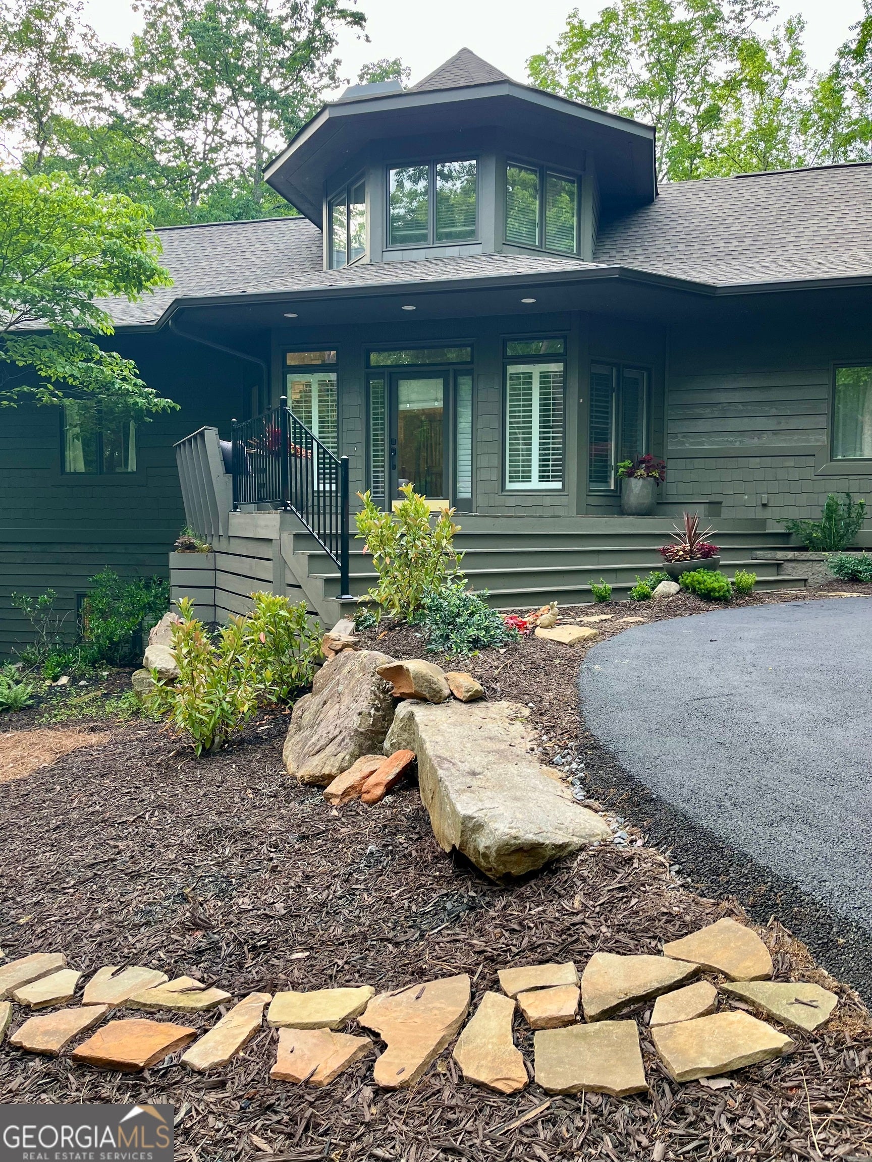 Big Canoe, Georgia, 30143, United States, 5 Bedrooms Bedrooms, ,6 BathroomsBathrooms,Residential,Active,1810518
