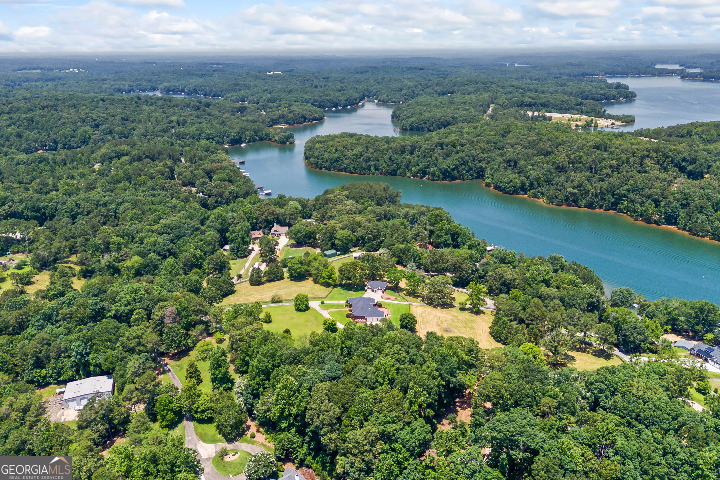 Lavonia, Georgia, 30553, United States, 5 Bedrooms Bedrooms, ,5 BathroomsBathrooms,Residential,Active,1862896