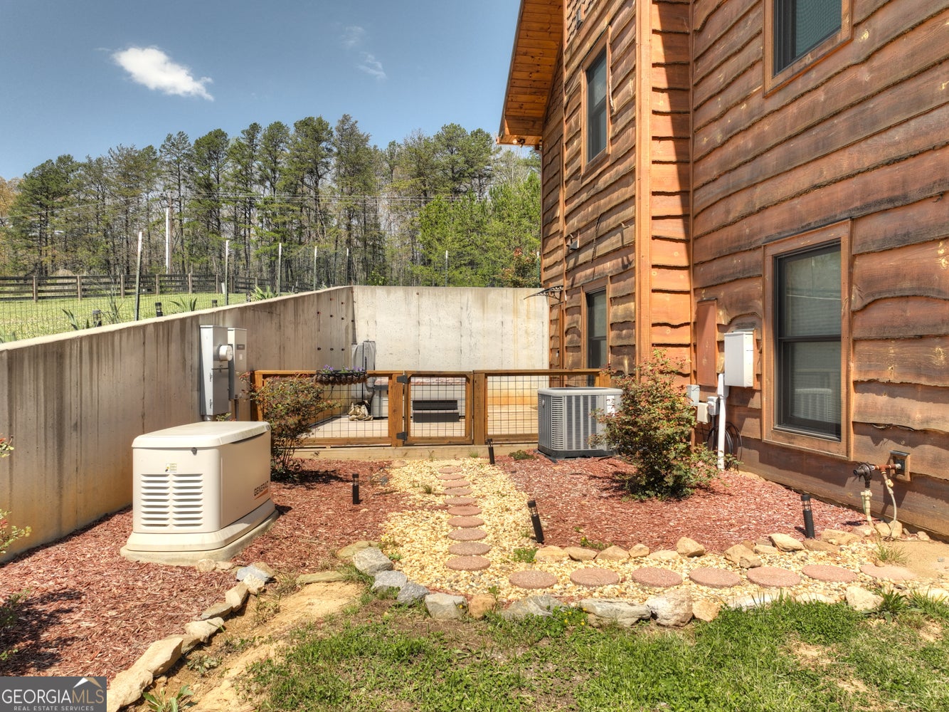Morganton, Georgia, 30560, United States, 5 Bedrooms Bedrooms, ,3 BathroomsBathrooms,Residential,Active,1798022