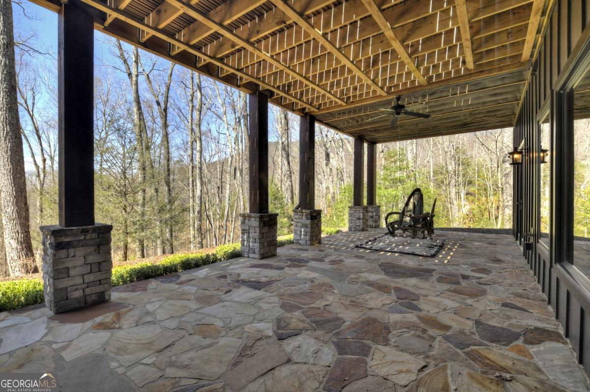Ellijay, Georgia, 30536, United States, 5 Bedrooms Bedrooms, ,6 BathroomsBathrooms,Residential,Active,1953697