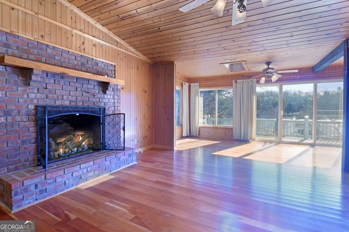 Blairsville, Georgia, 30512, United States, 3 Bedrooms Bedrooms, ,3 BathroomsBathrooms,Residential,Active,2009374