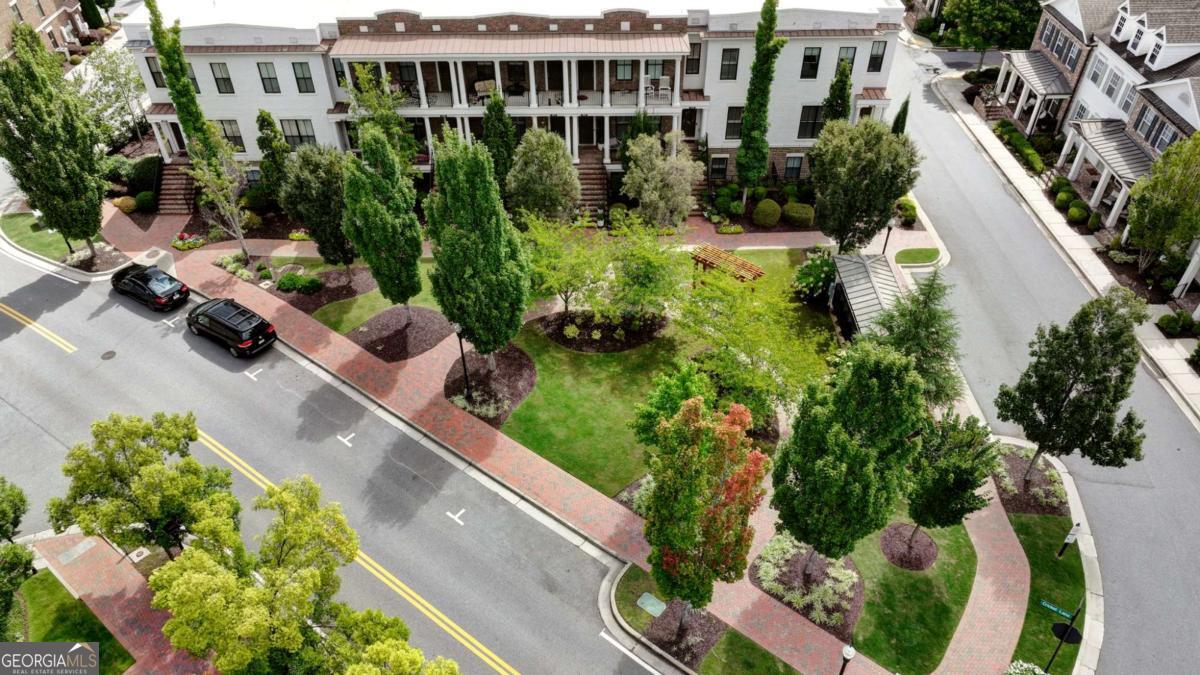 Alpharetta, Georgia, 30009, United States, 3 Bedrooms Bedrooms, ,4 BathroomsBathrooms,Residential,Active,1914849