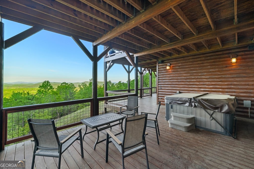 Mineral Bluff, Georgia, 30559, United States, 4 Bedrooms Bedrooms, ,5 BathroomsBathrooms,Residential,Active,2044577