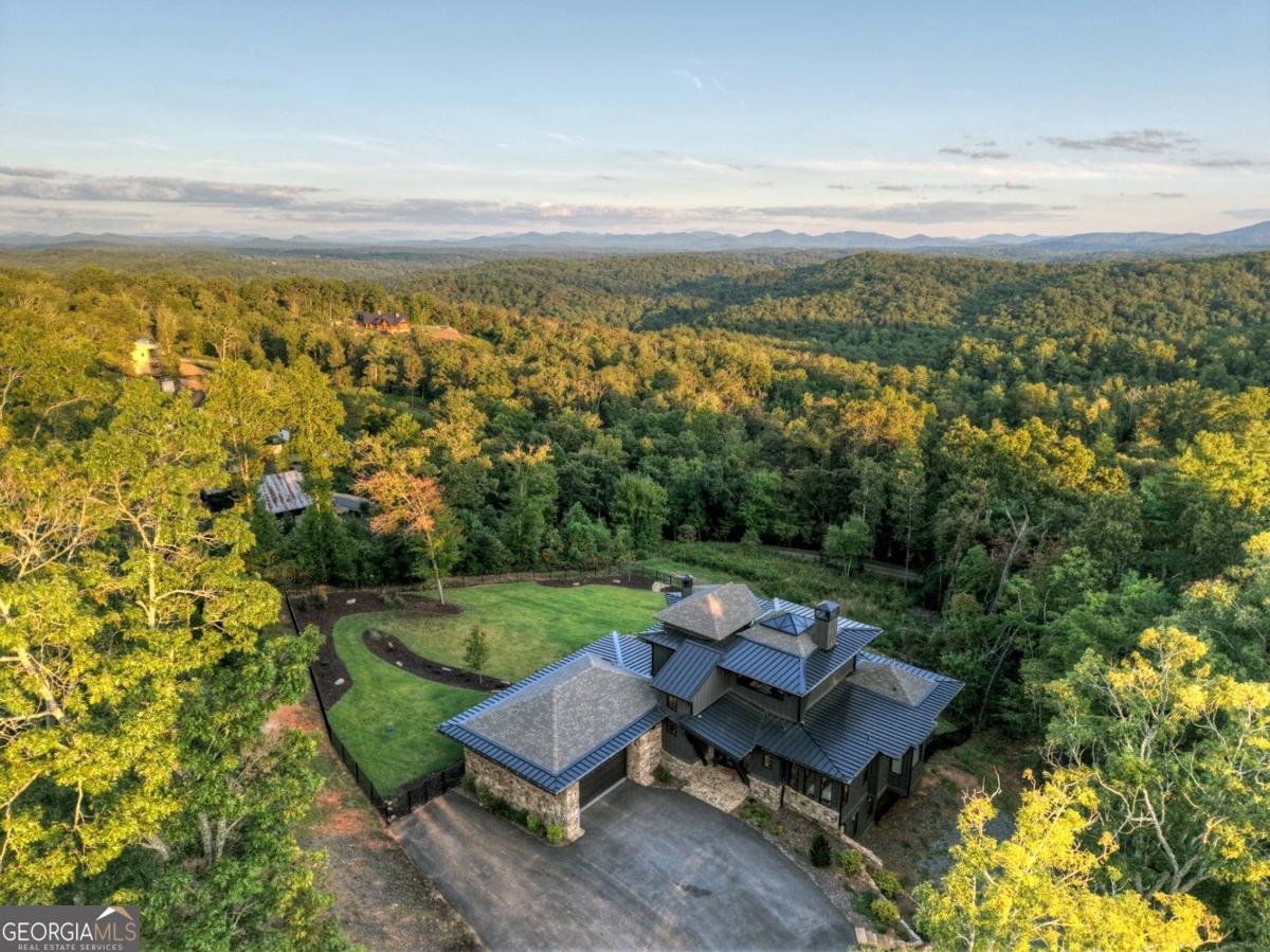Blue Ridge, Georgia, 30513, United States, 5 Bedrooms Bedrooms, ,5 BathroomsBathrooms,Residential,Active,2003557
