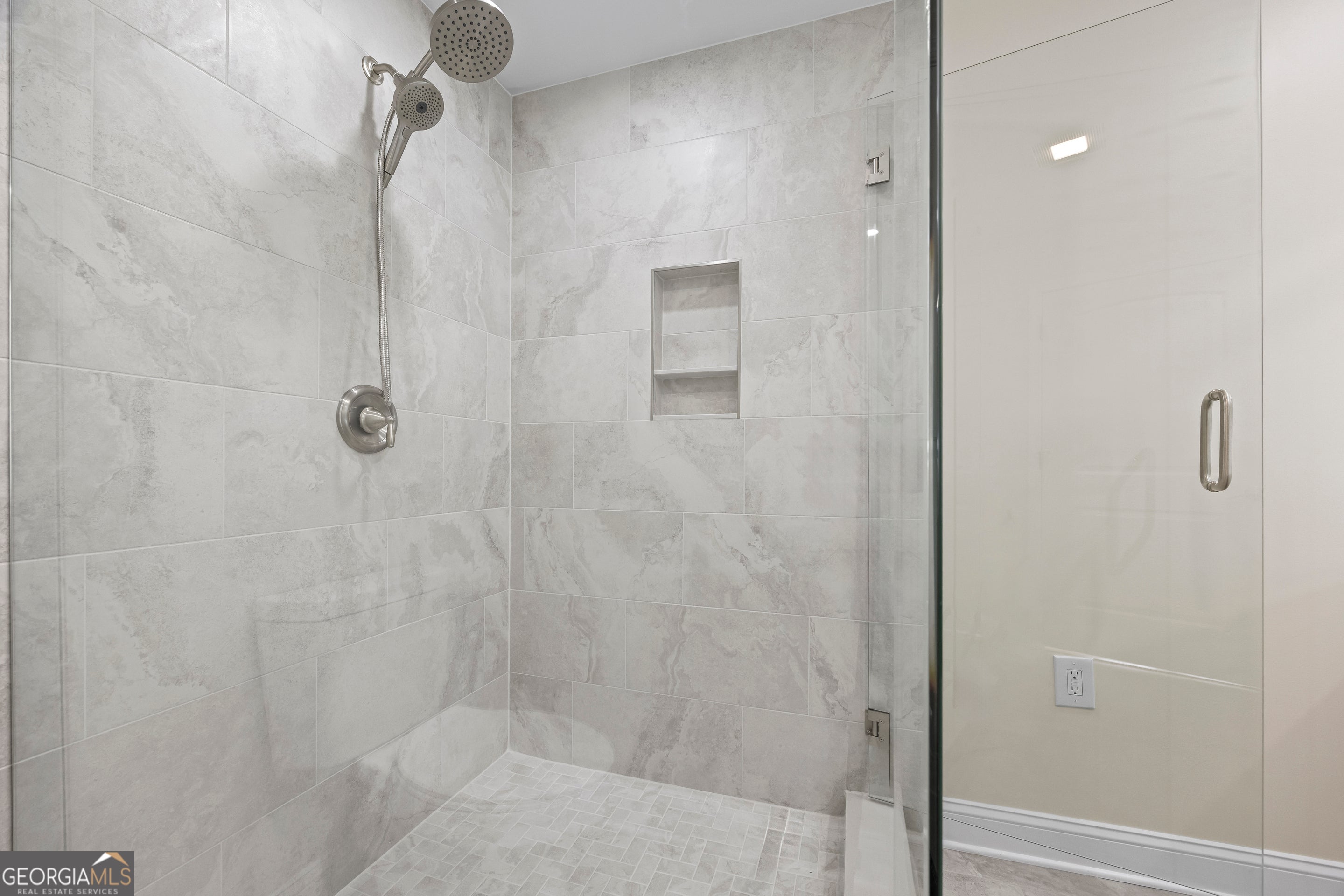 Martin, Georgia, 30557, United States, 6 Bedrooms Bedrooms, ,5 BathroomsBathrooms,Residential,Active,1964253