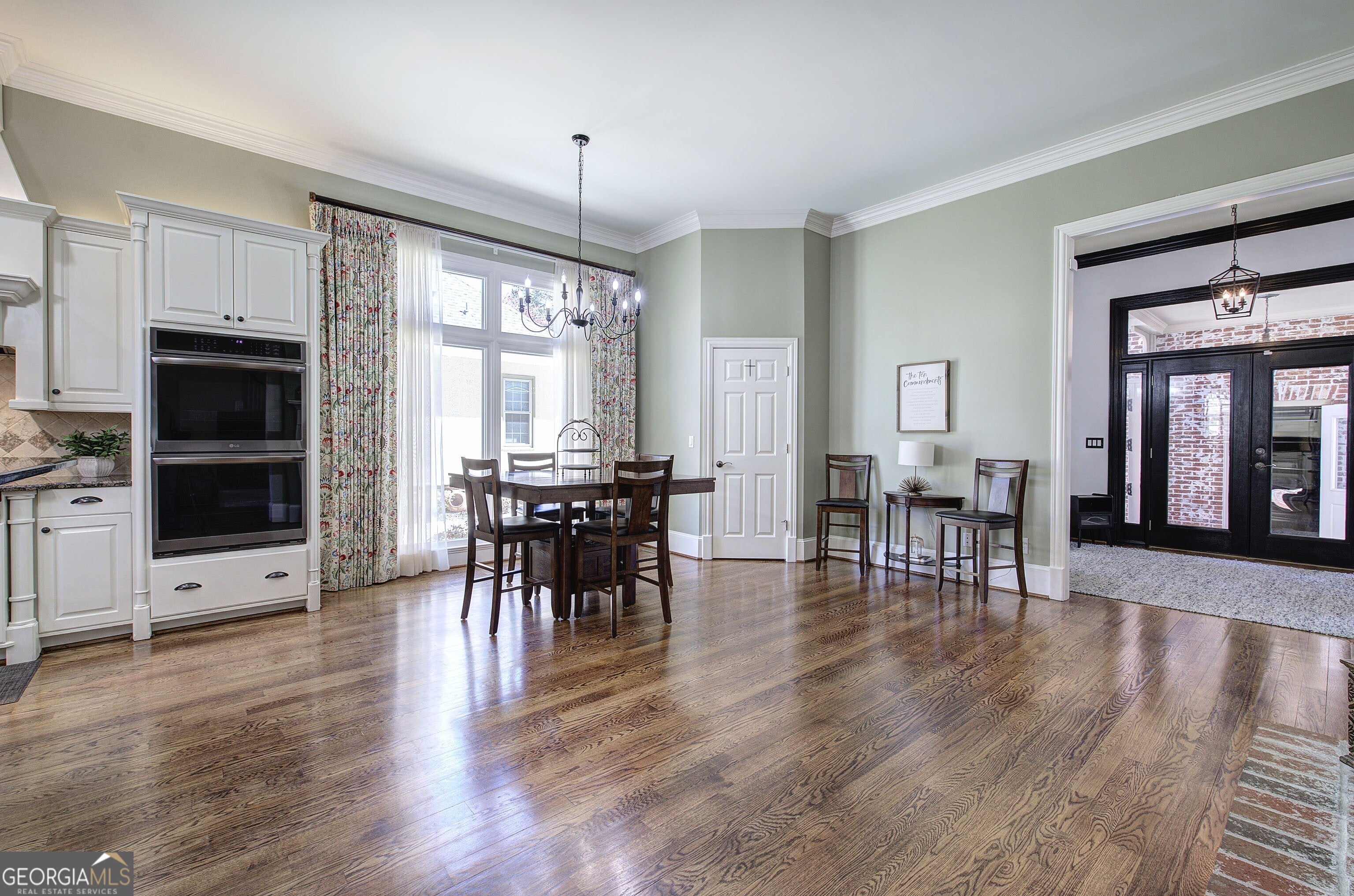 Kennesaw, Georgia, 30152, United States, 6 Bedrooms Bedrooms, ,7 BathroomsBathrooms,Residential,Active,1967313