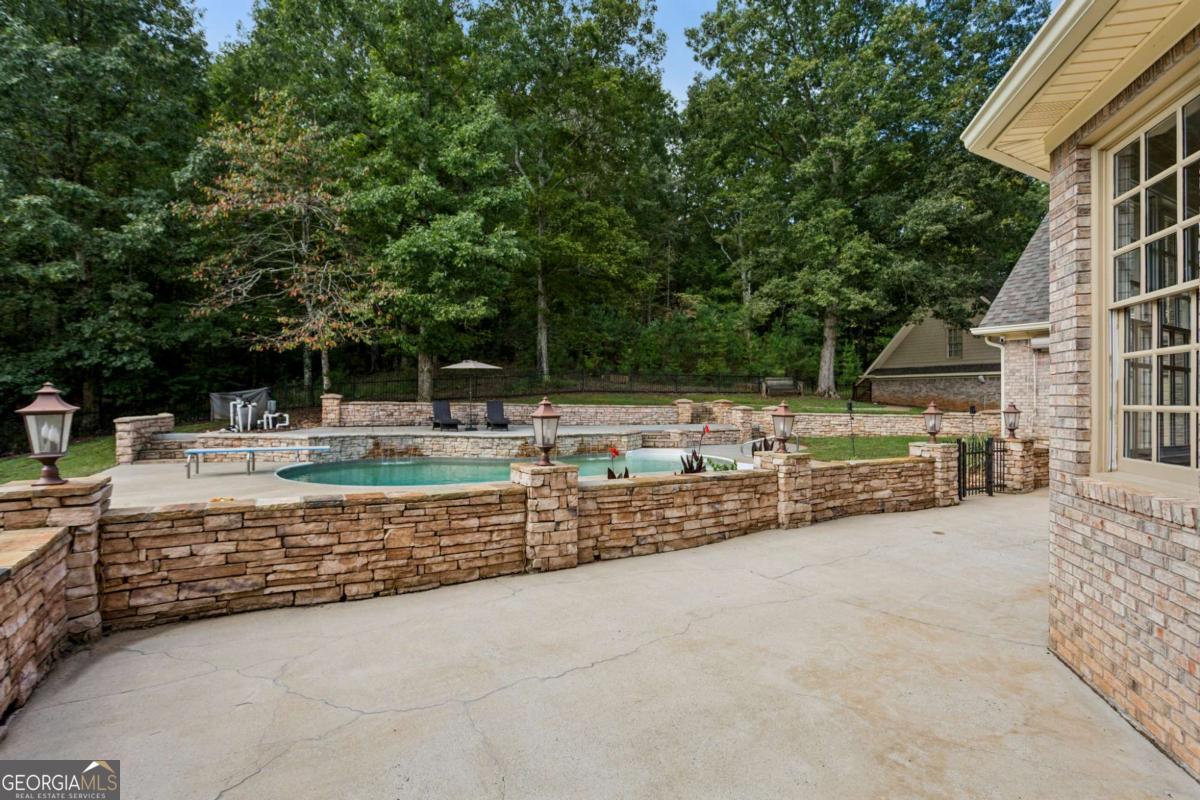 Taylorsville, Georgia, 30178, United States, 5 Bedrooms Bedrooms, ,6 BathroomsBathrooms,Residential,Active,1952987