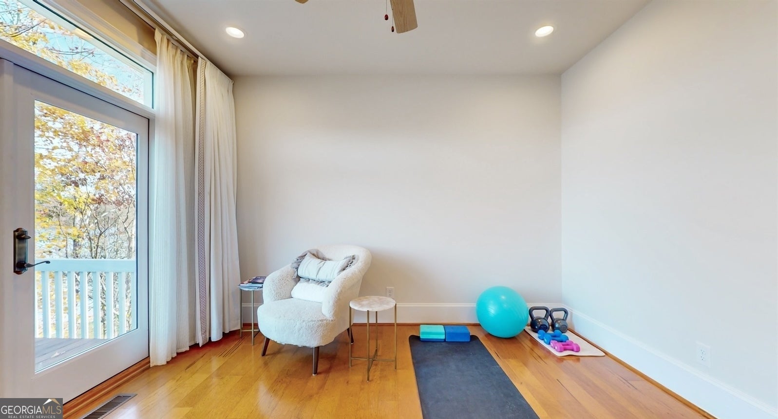 Hiawassee, Georgia, 30546, United States, 8 Bedrooms Bedrooms, ,6 BathroomsBathrooms,Residential,Active,1821963