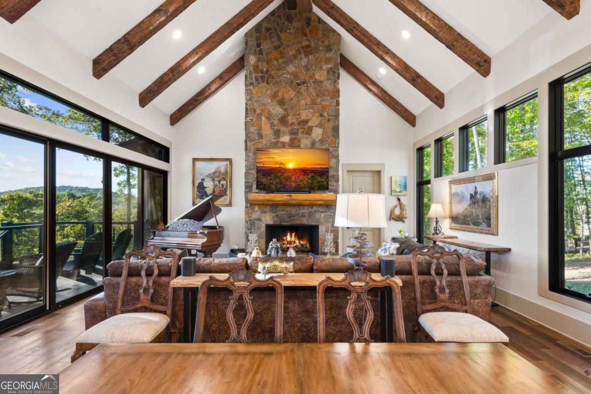 Ellijay, Georgia, 30536, United States, 3 Bedrooms Bedrooms, ,4 BathroomsBathrooms,Residential,Active,1968415