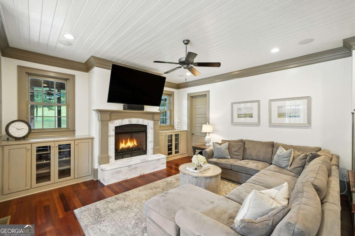 Ball Ground, Georgia, 30107, United States, 5 Bedrooms Bedrooms, ,6 BathroomsBathrooms,Residential,Active,1961923