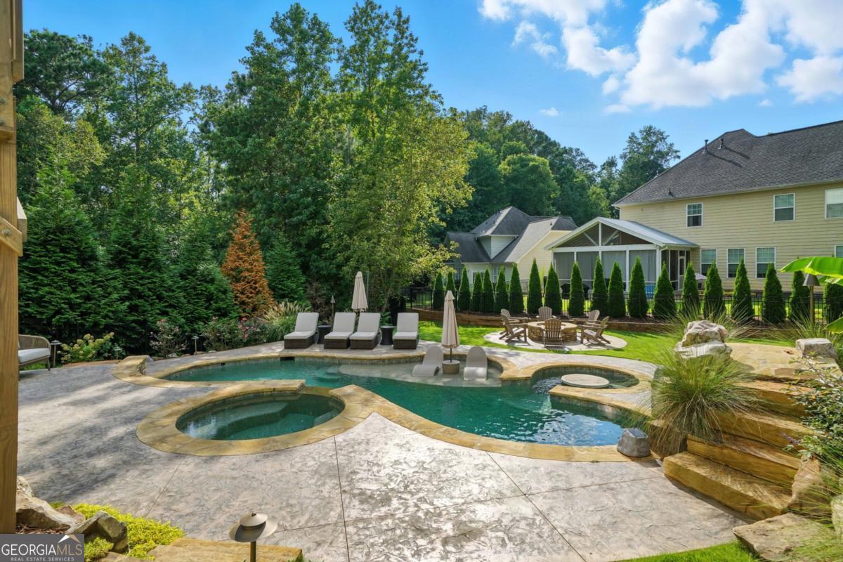 Canton, Georgia, 30115, United States, 7 Bedrooms Bedrooms, ,4 BathroomsBathrooms,Residential,Active,1936405