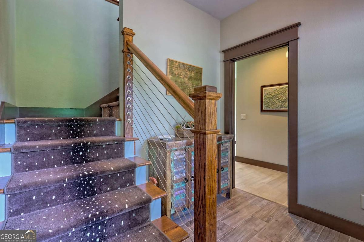 Hiawassee, Georgia, 30546, United States, 2 Bedrooms Bedrooms, ,3 BathroomsBathrooms,Residential,Active,1914779