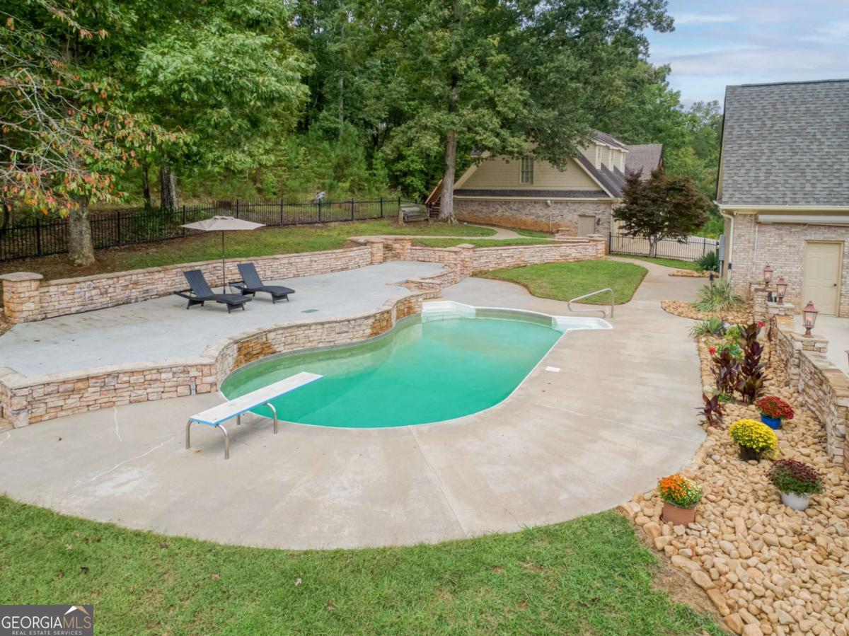 Taylorsville, Georgia, 30178, United States, 5 Bedrooms Bedrooms, ,6 BathroomsBathrooms,Residential,Active,1952987