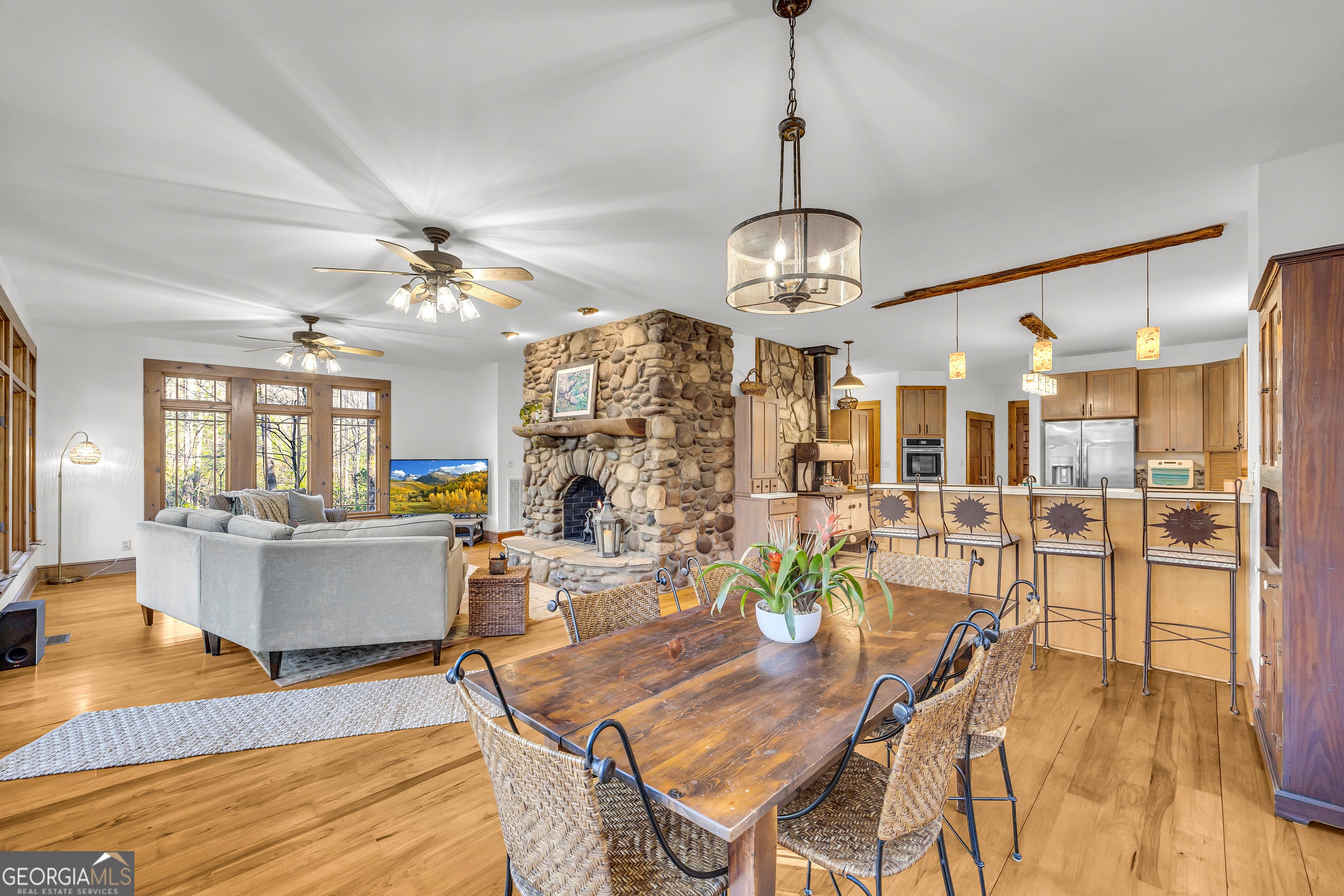 Cherry Log, Georgia, 30522, United States, 4 Bedrooms Bedrooms, ,5 BathroomsBathrooms,Residential,Active,2044142