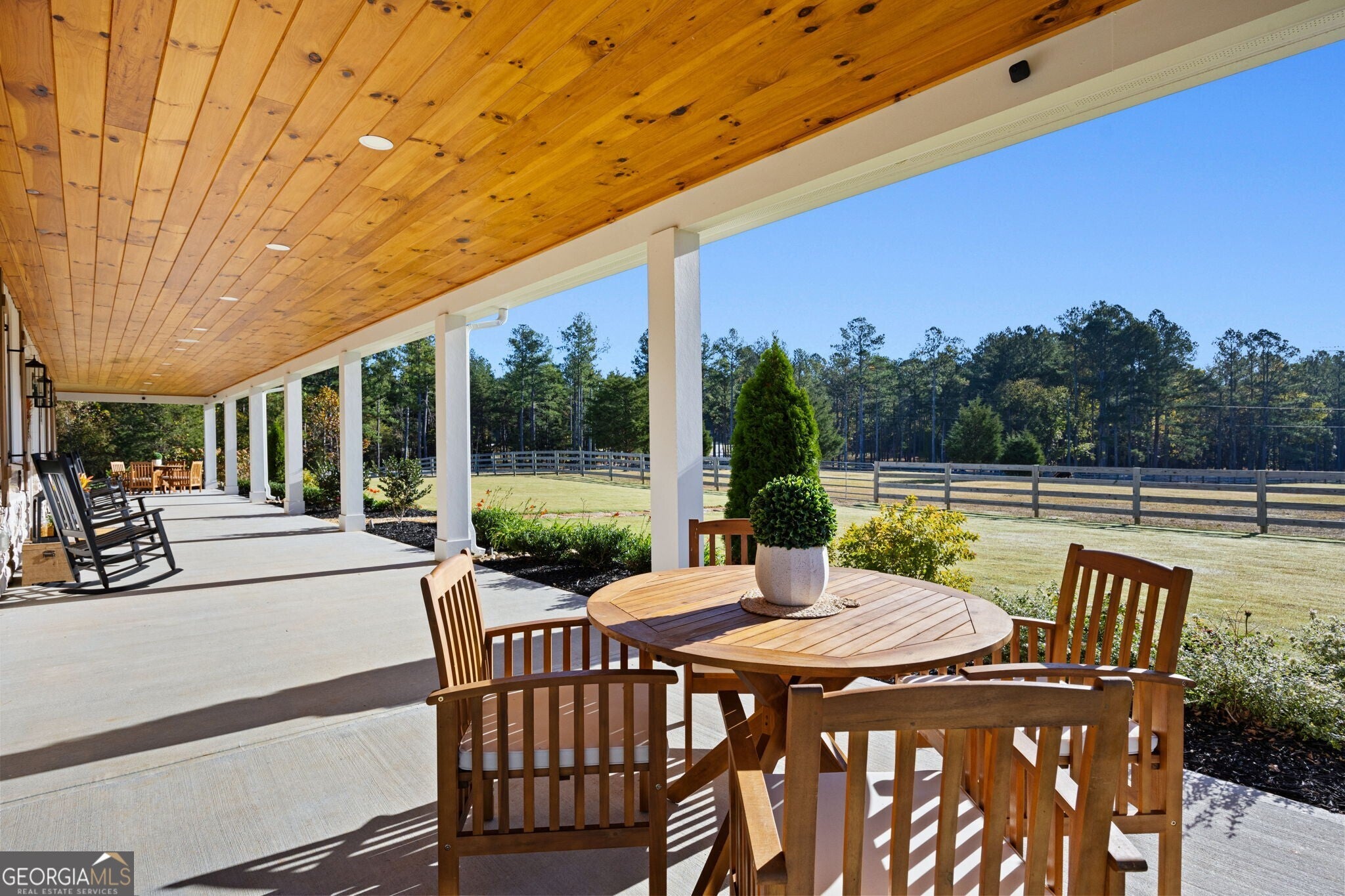 Rydal, Georgia, 30171, United States, 5 Bedrooms Bedrooms, ,5 BathroomsBathrooms,Residential,Active,1987251