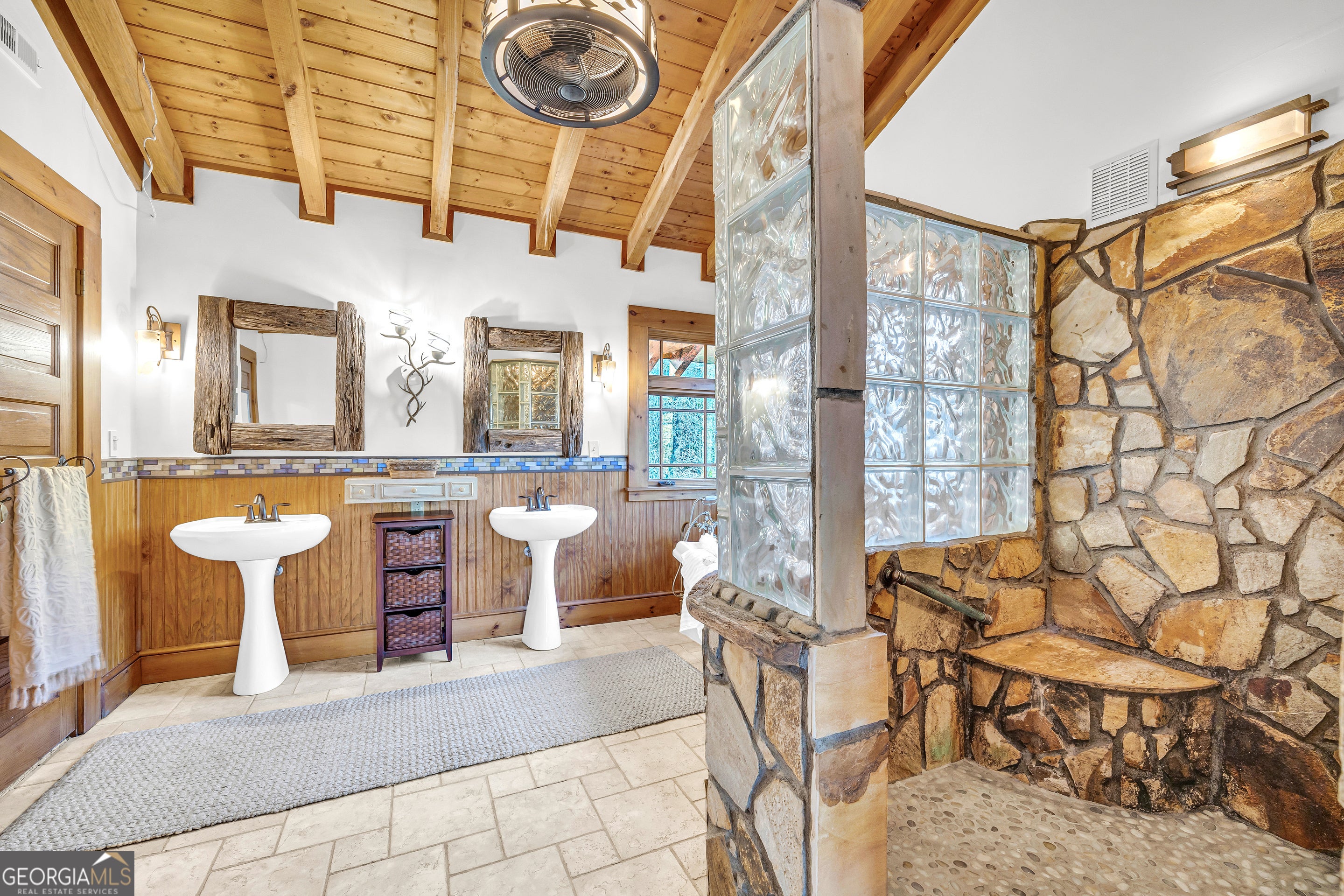 Cherry Log, Georgia, 30522, United States, 4 Bedrooms Bedrooms, ,5 BathroomsBathrooms,Residential,Active,2044142