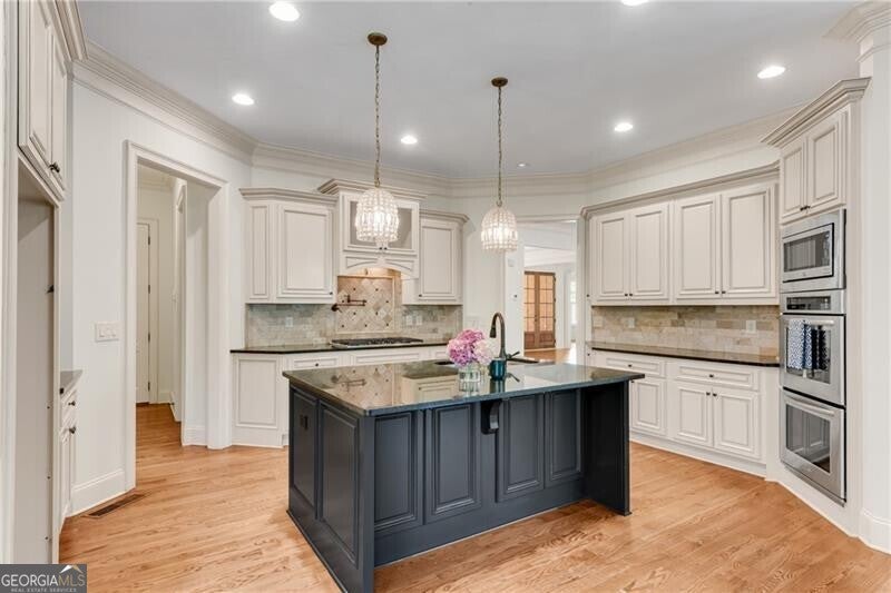 Braselton, Georgia, 30517, United States, 5 Bedrooms Bedrooms, ,5 BathroomsBathrooms,Residential,Active,1912809