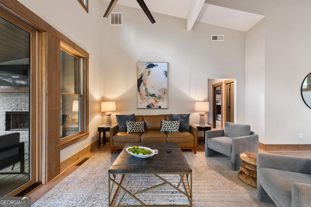 Ellijay, Georgia, 30540, United States, 5 Bedrooms Bedrooms, ,6 BathroomsBathrooms,Residential,Active,1919053