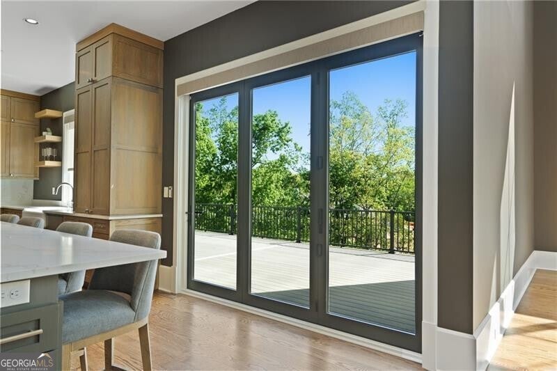 Johns Creek, Georgia, 30022, United States, ,6 BathroomsBathrooms,Residential,Active,1799393