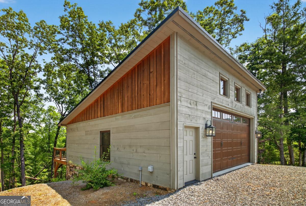 Morganton, Georgia, 30560, United States, 4 Bedrooms Bedrooms, ,4 BathroomsBathrooms,Residential,Active,1853343