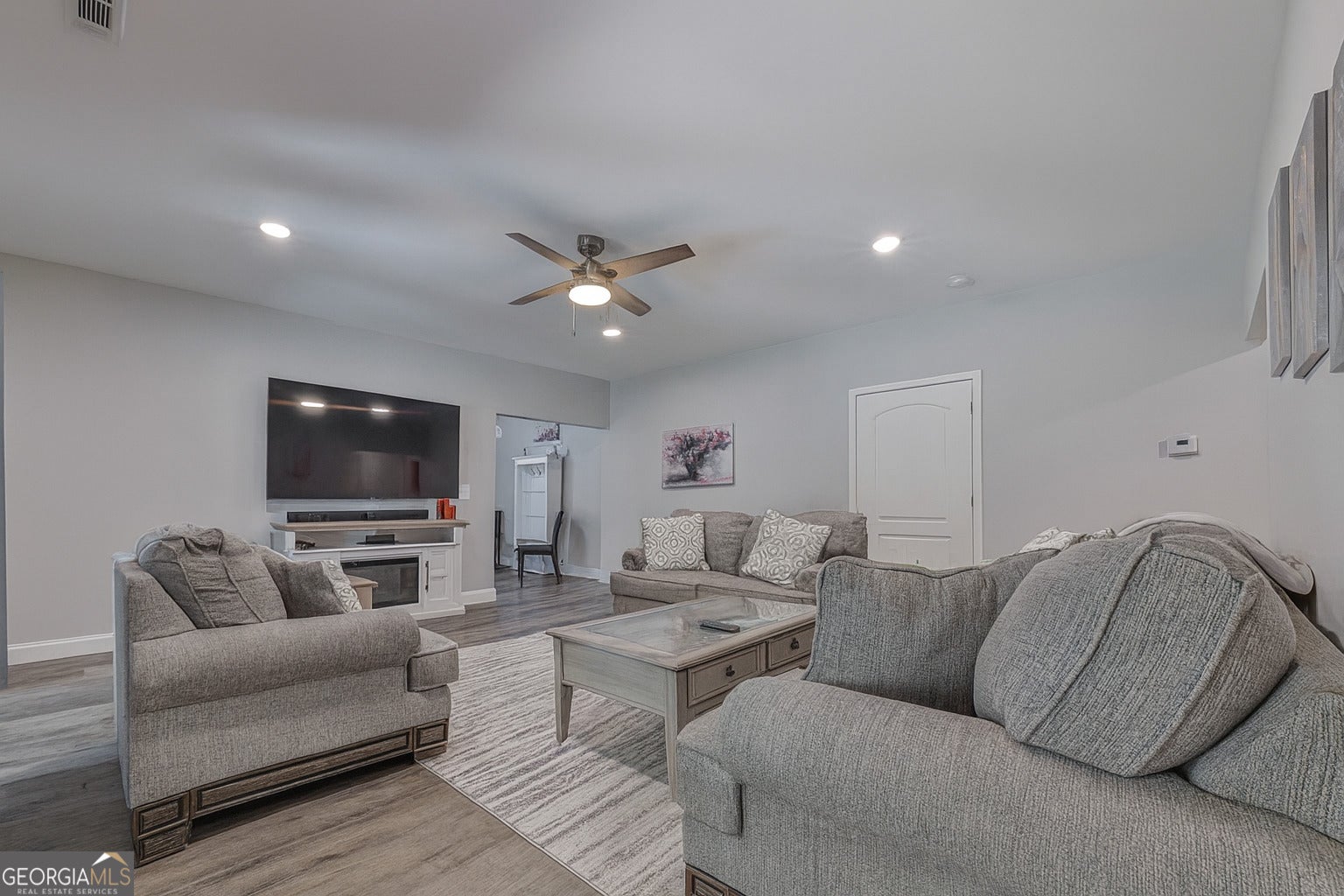 Ellijay, Georgia, 30540, United States, 4 Bedrooms Bedrooms, ,5 BathroomsBathrooms,Residential,Active,1913021