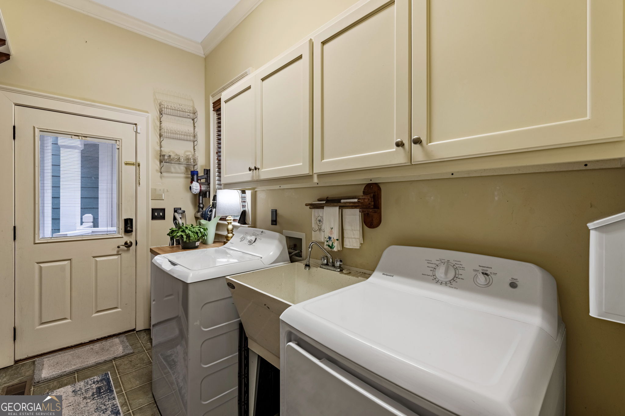 Ellijay, Georgia, 30540, United States, 4 Bedrooms Bedrooms, ,3 BathroomsBathrooms,Residential,Active,1968093