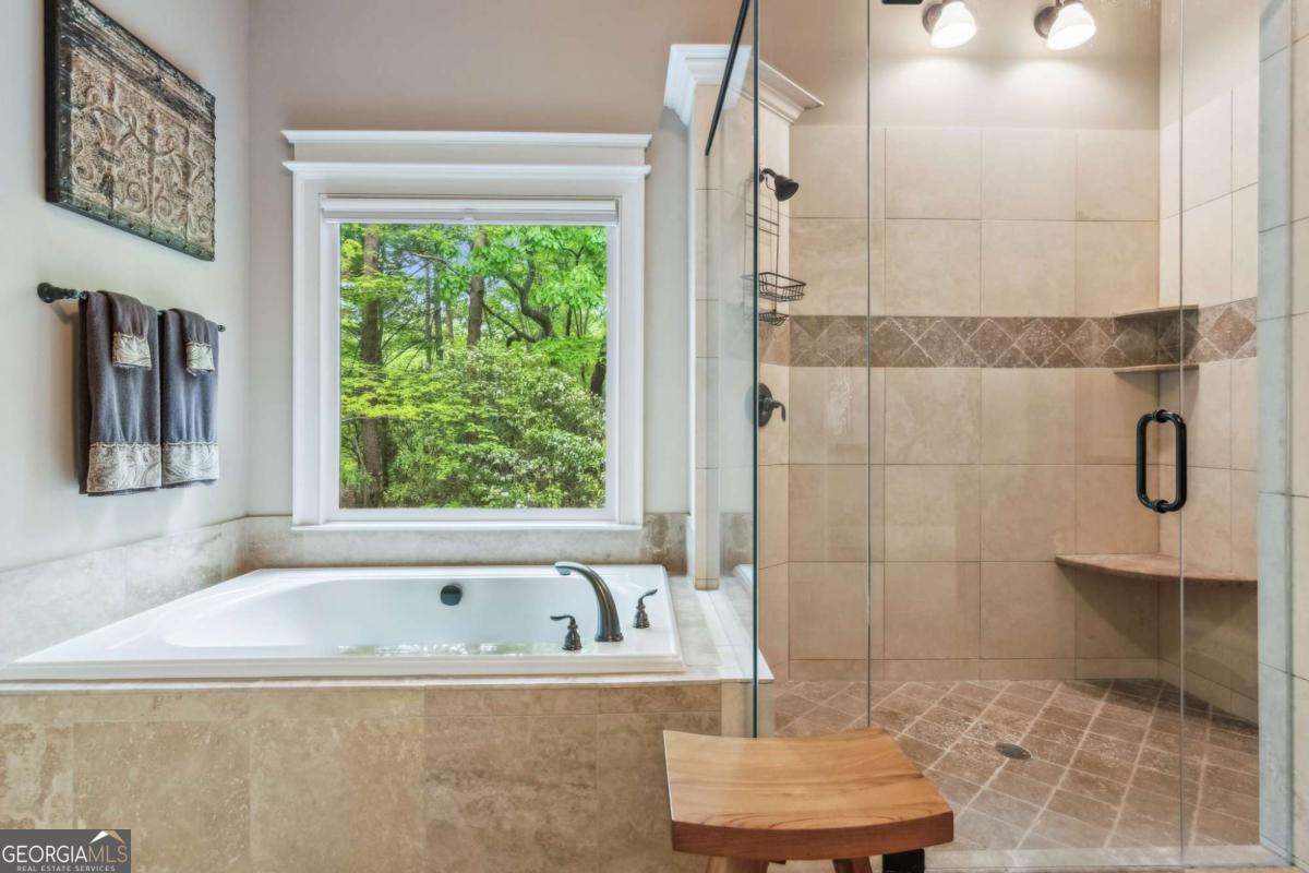 Big Canoe, Georgia, 30143, United States, 5 Bedrooms Bedrooms, ,6 BathroomsBathrooms,Residential,Active,1997550