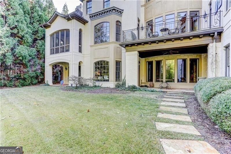 Atlanta, Georgia, 30339, United States, 5 Bedrooms Bedrooms, ,7 BathroomsBathrooms,Residential,Active,1936159