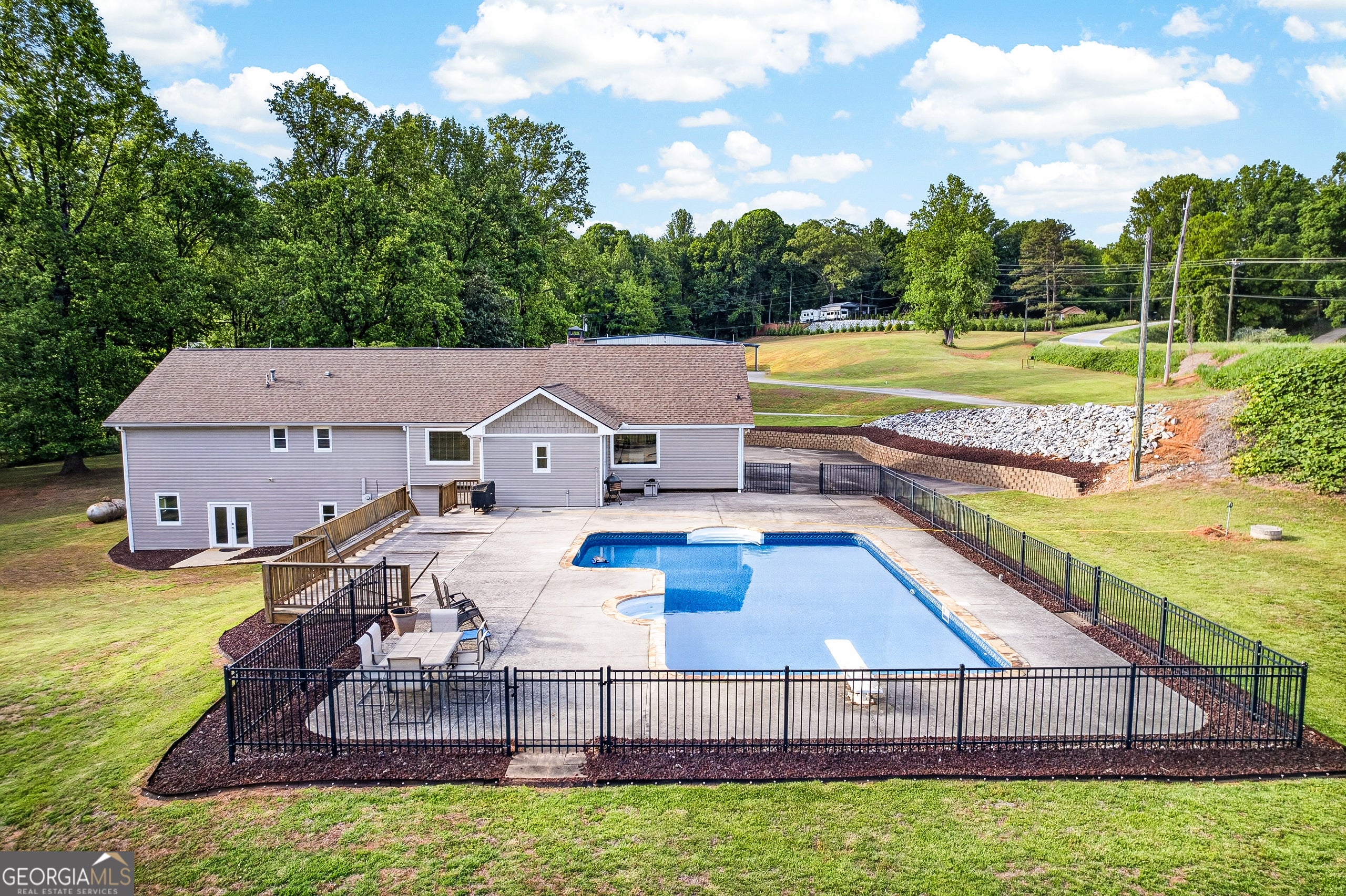 Dahlonega, Georgia, 30533, United States, 5 Bedrooms Bedrooms, ,4 BathroomsBathrooms,Residential,Active,2044583