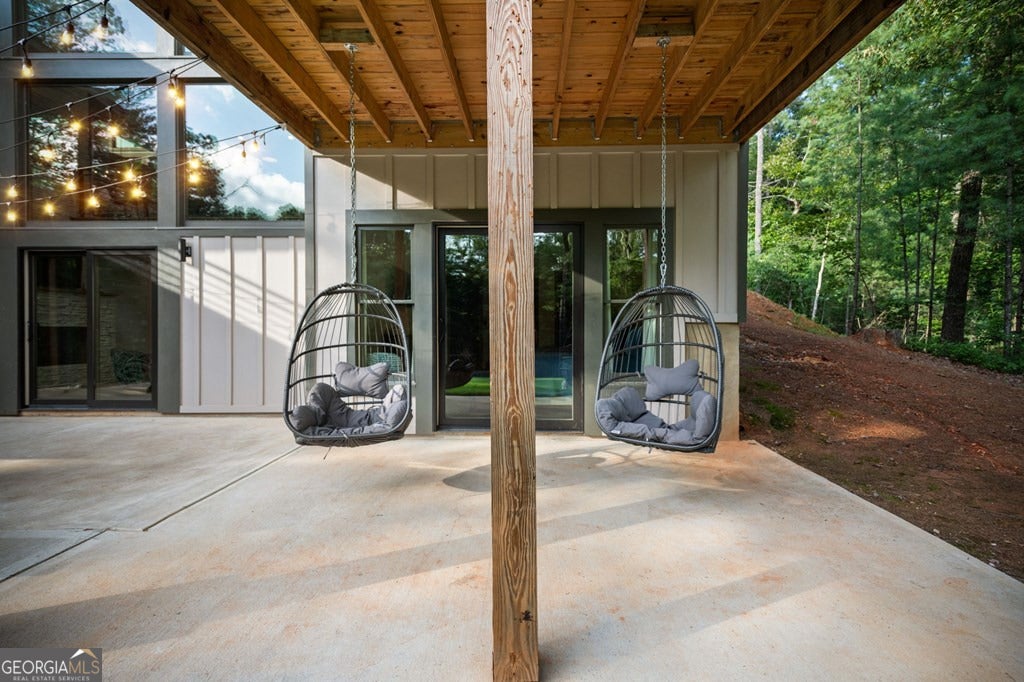 Ellijay, Georgia, 30540, United States, 5 Bedrooms Bedrooms, ,6 BathroomsBathrooms,Residential,Active,1919053